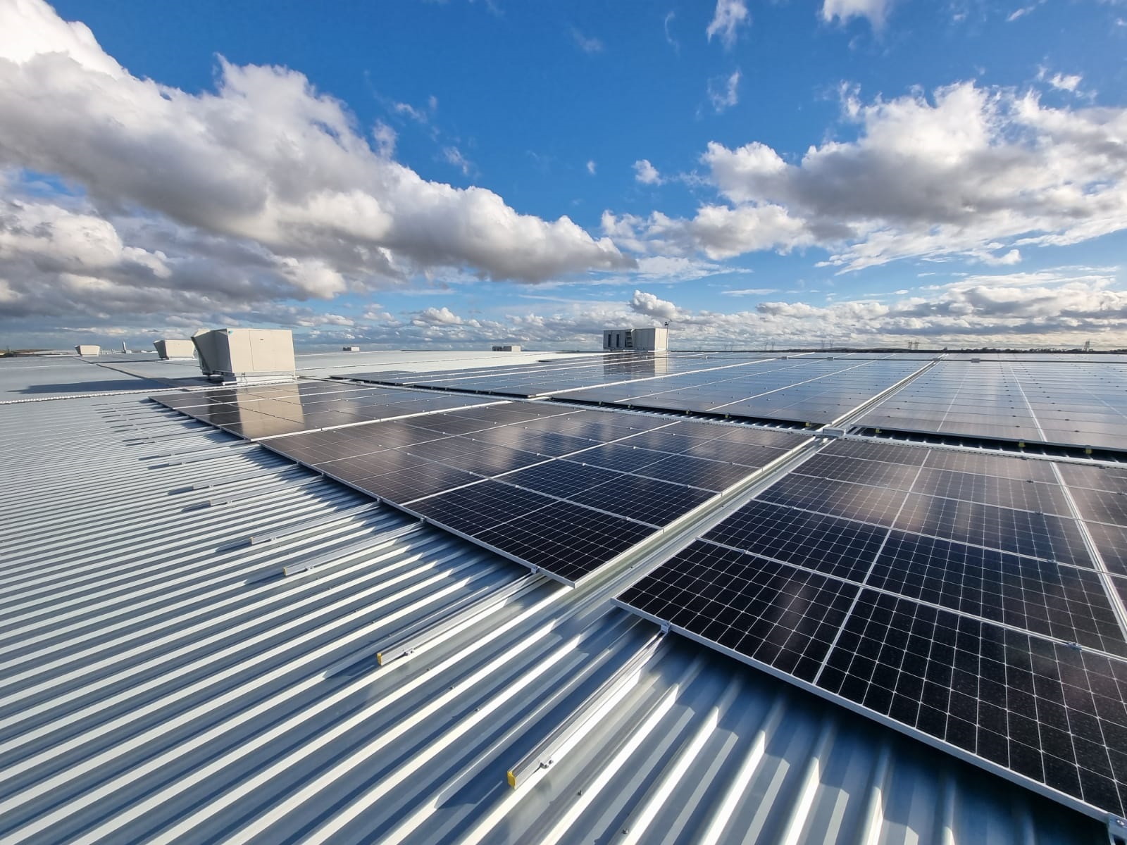 How long do Commercial Solar Panels last